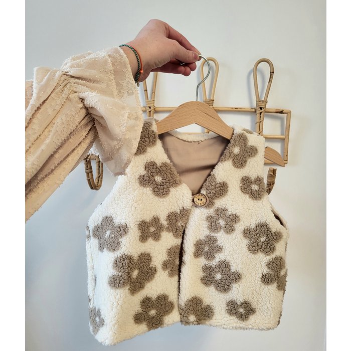 Ecru bloemen gilet