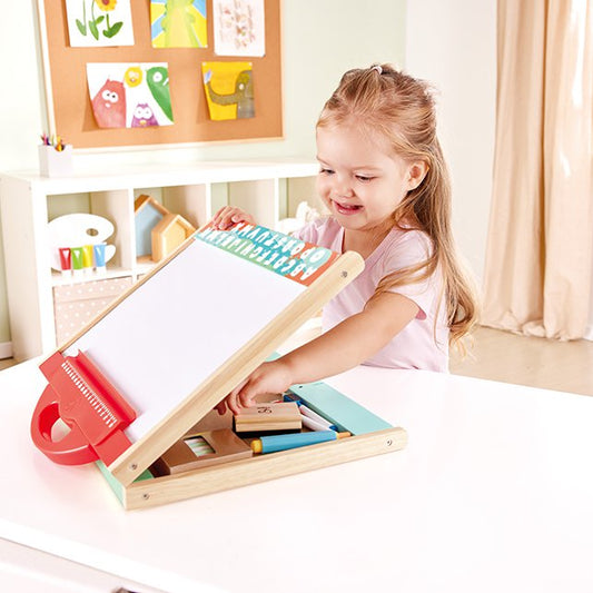 Store & Go Easel